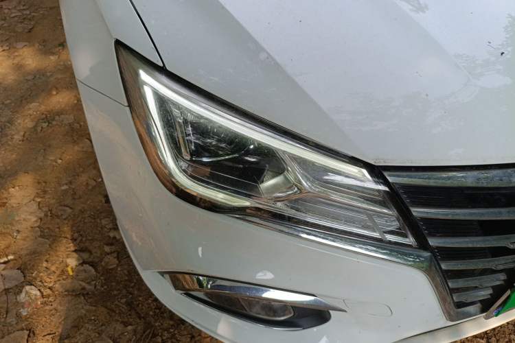 Used Roewe i5 2020 1.5L Manual 4G Connect Leehao Flagship Edition Right Front Headlight