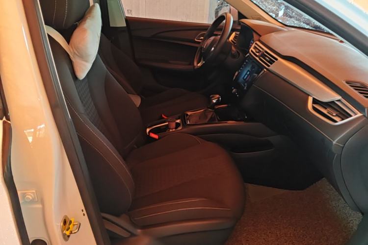 Used Roewe i5 2020 1.5L Automatic 4G Connected Linghao Edition Right Front Seat