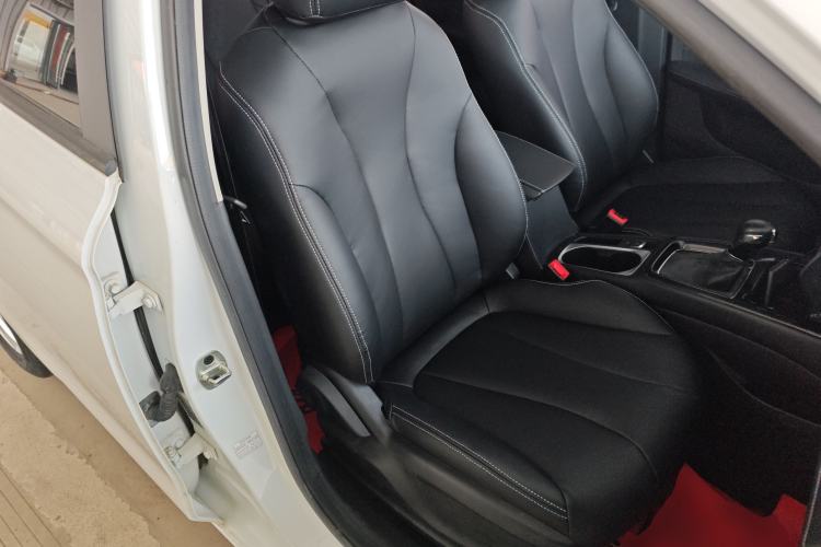 Used Roewe i5 2020 1.5L Automatic 4G Connected Linghao Edition Right Front Seat