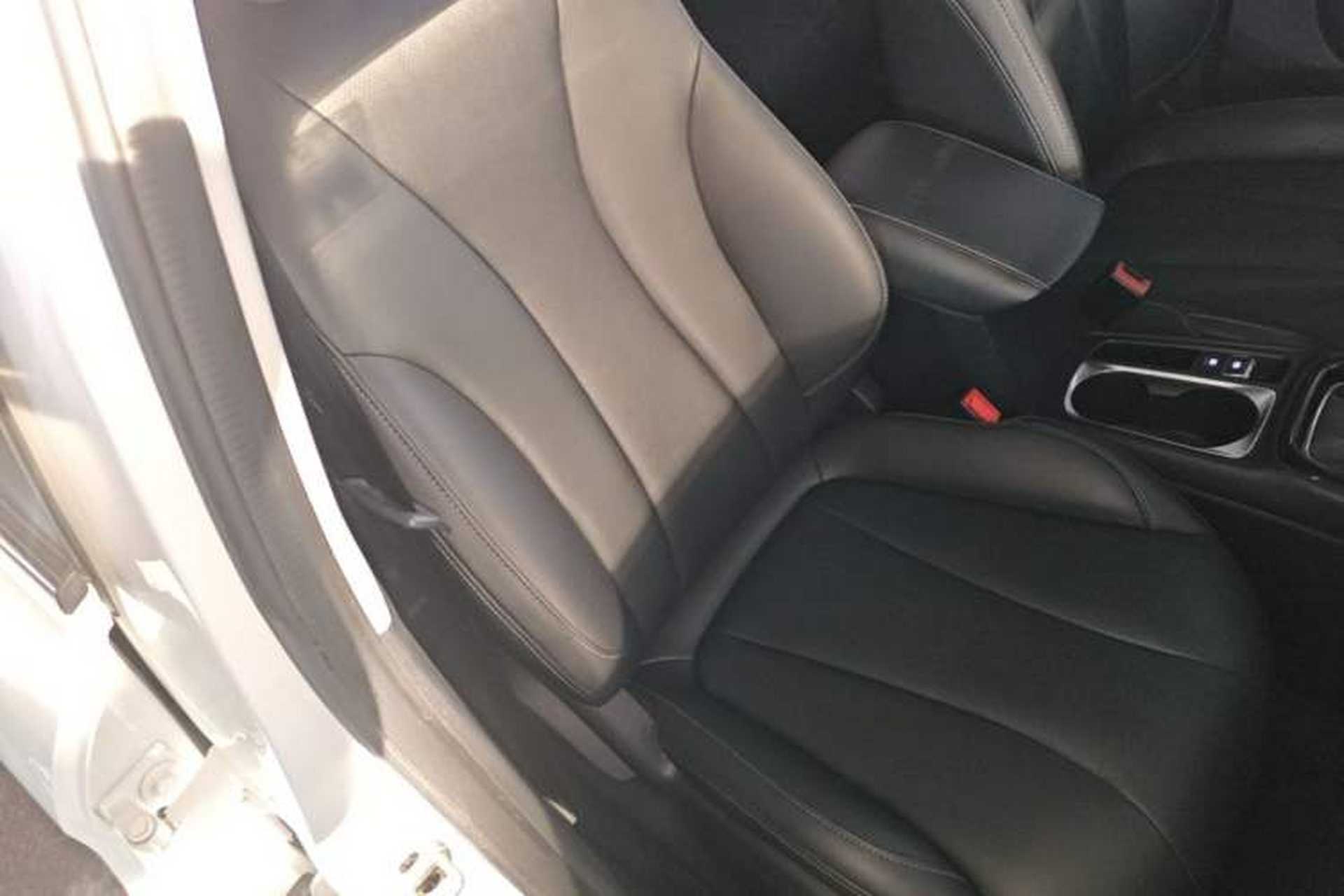 Used Roewe i5 2020 1.5L Automatic 4G Connect Luxury Flagship Edition Right Front Seat