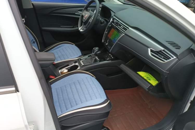 Used Roewe i5 2020 1.5L Automatic 4G Connect Luxury Flagship Edition Right Front Seat