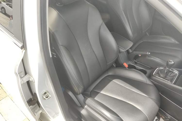 Used Roewe i5 2020 1.5L Manual 4G Connect Leehao Flagship Edition Right Front Seat