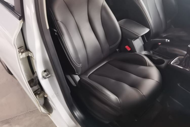 Used Roewe i5 2020 1.5L Manual 4G Connect Luxury Edition Right Front Seat