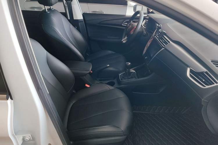 Used Roewe i5 2020 1.5L Manual 4G Connect Leehao Flagship Edition Right Front Seat