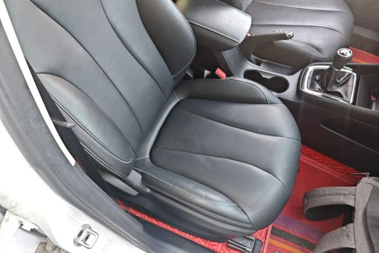 Used Roewe i5 2020 1.5L Manual 4G Connect Leehao Flagship Edition Right Front Seat