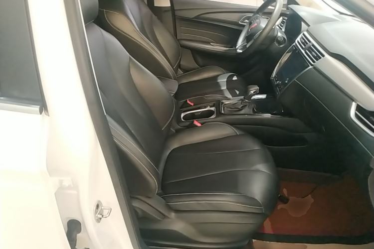 Used Roewe i5 2020 1.5L Automatic 4G Connect Luxury Flagship Edition Right Front Seat