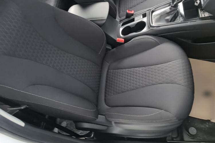 Used Roewe i5 2020 1.5L Automatic 4G Connected Linghao Edition Right Front Seat