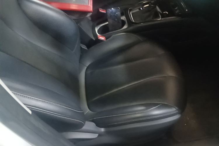 Used Roewe i5 2020 1.5L Automatic 4G Connect Luxury Flagship Edition Right Front Seat