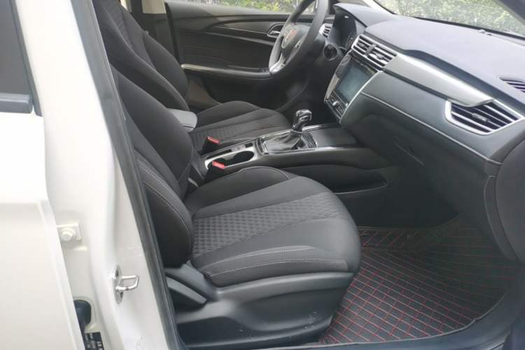Used Roewe i5 2020 1.5L Automatic 4G Connected Linghao Edition Right Front Seat