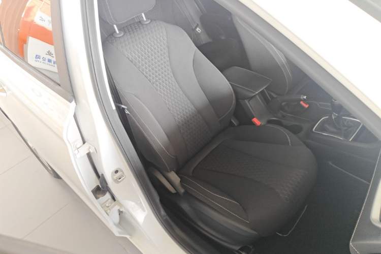 Used Roewe i5 2020 1.5L Manual 4G Connect Luxury Edition Right Front Seat