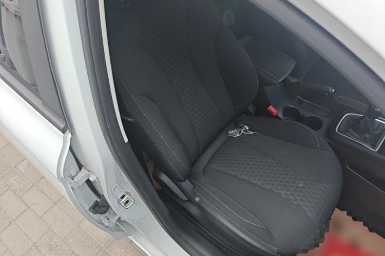 Used Roewe i5 2020 1.5L Manual 4G Connect Luxury Edition Right Front Seat