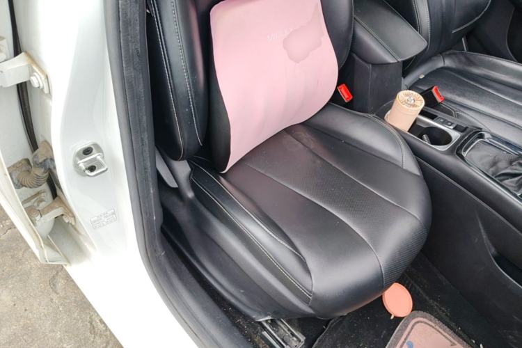 Used Roewe i5 2020 1.5L Automatic 4G Connect Luxury Flagship Edition Right Front Seat