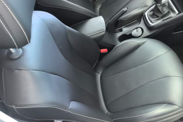 Used Roewe i5 2020 1.5L Manual 4G Connect Leehao Flagship Edition Right Front Seat