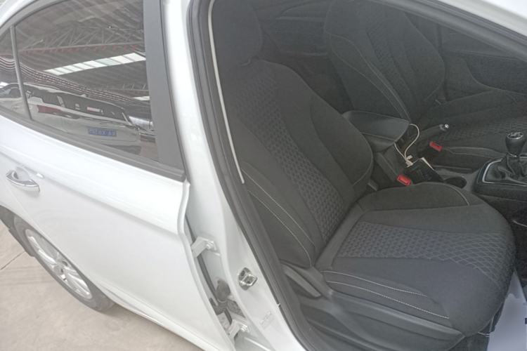 Used Roewe i5 2020 1.5L Manual 4G Connect Luxury Edition Right Front Seat
