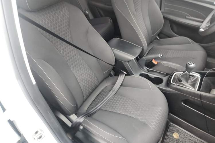 Used Roewe i5 2020 1.5L Manual 4G Connect Luxury Edition Right Front Seat