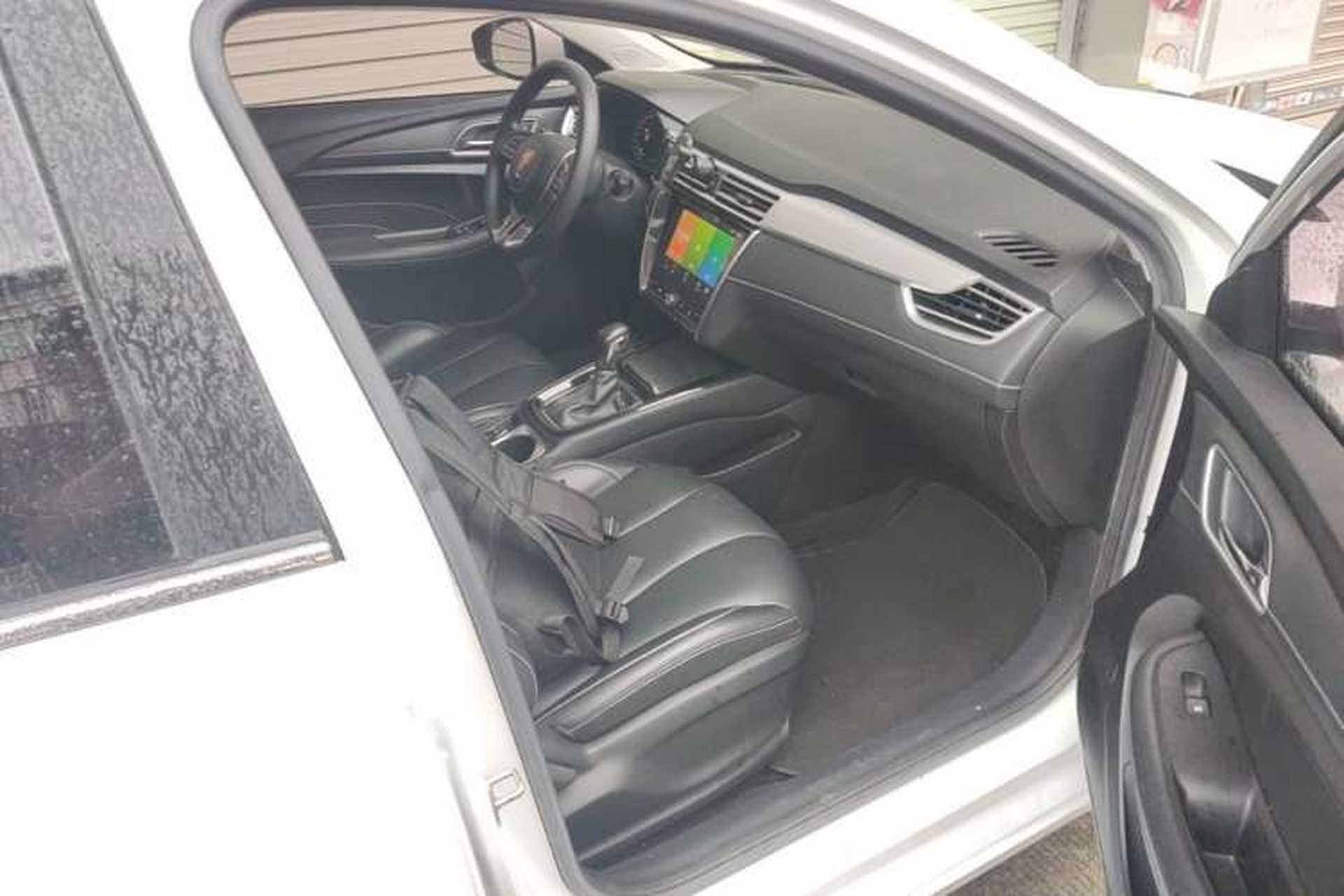 Used Roewe i5 2020 1.5L Automatic 4G Connect Luxury Flagship Edition Right Front Seat