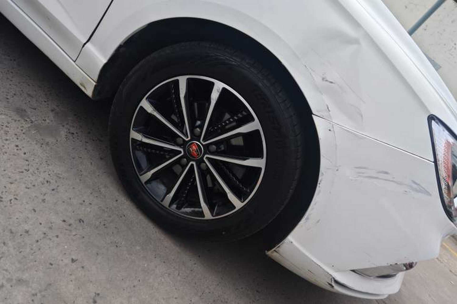 Used Roewe i5 2020 1.5L Automatic 4G Connect Luxury Flagship Edition Right Front Wheel Hub