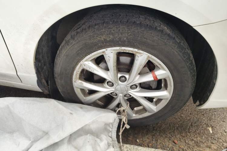 Used Roewe i5 2020 1.5L Manual 4G Connect Luxury Edition Right Front Wheel Hub