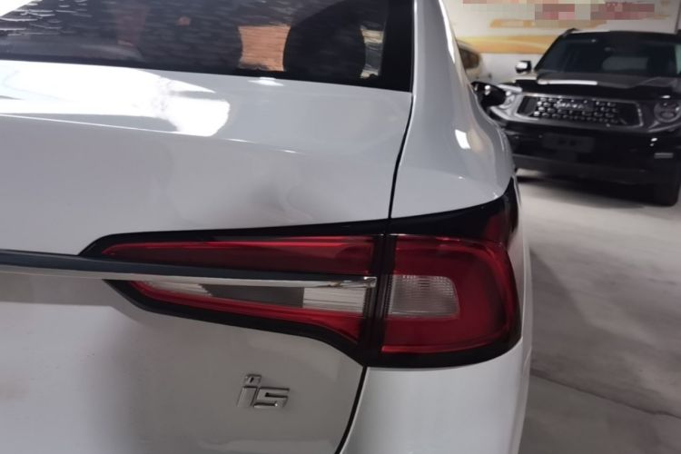Used Roewe i5 2020 1.5L Manual 4G Connect Luxury Edition Right Rear Taillight