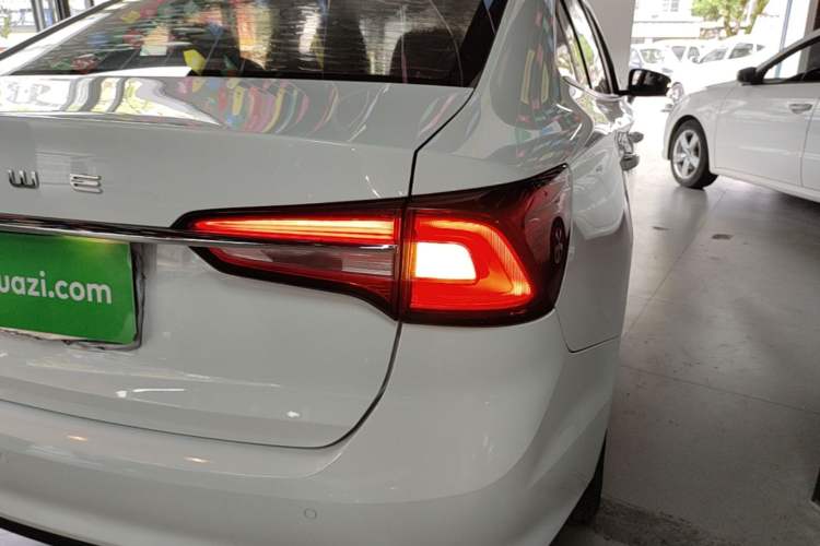 Used Roewe i5 2020 1.5L Manual 4G Connect Luxury Edition Right Rear Taillight