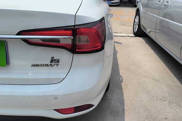Used Roewe i5 2020 1.5L Manual 4G Connect Luxury Edition Right Rear Taillight