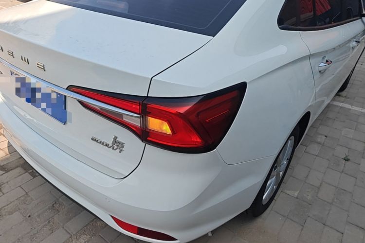 Used Roewe i5 2020 1.5L Manual 4G Connect Luxury Edition Right Rear Taillight