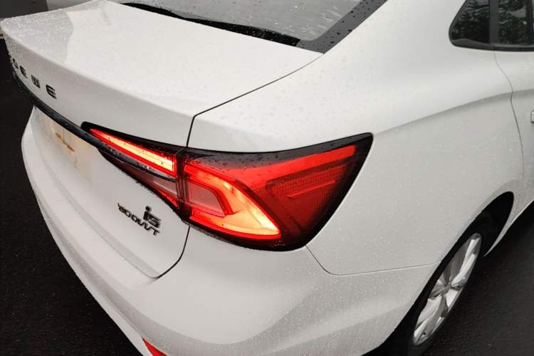 Used Roewe i5 2020 1.5L Manual 4G Connect Luxury Edition Right Rear Taillight
