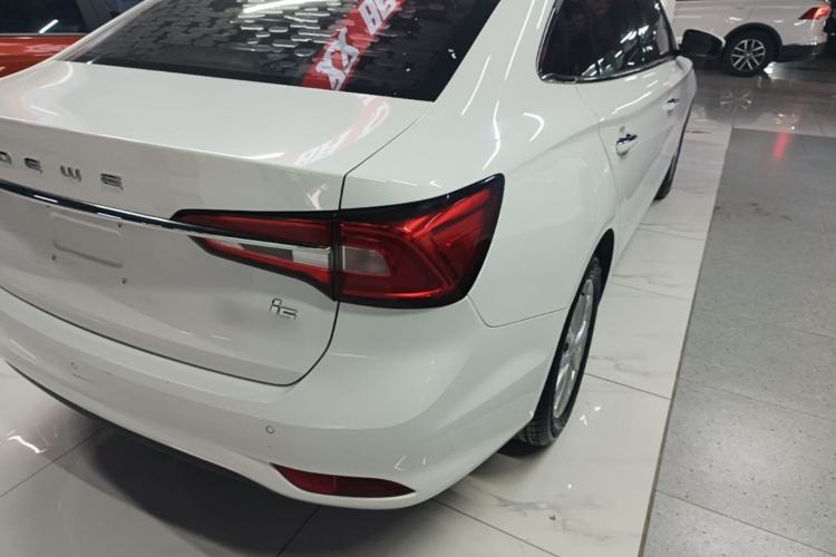 Used Roewe i5 2020 1.5L Automatic 4G Connected Linghao Edition Right Rear Taillight