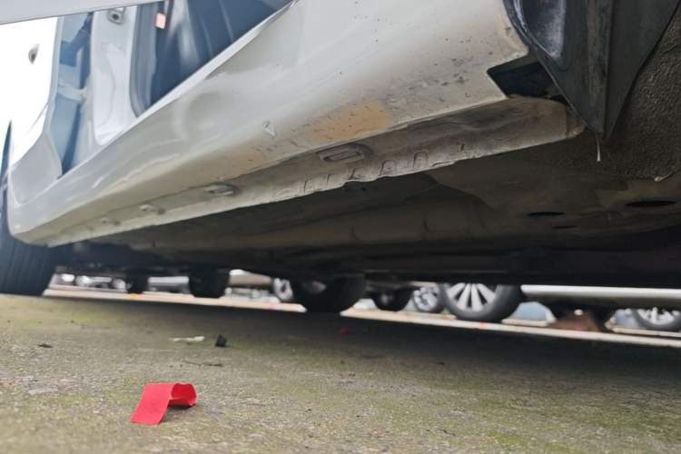 Used Roewe i5 2020 1.5L Automatic 4G Connect Luxury Flagship Edition Right Side Sill