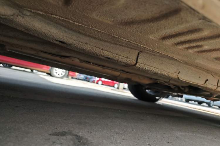 Used Roewe i5 2020 1.5L Automatic 4G Connect Luxury Flagship Edition Right Side Sill