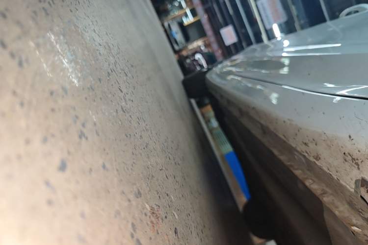 Used Roewe i5 2020 1.5L Manual 4G Connect Leehao Flagship Edition Right Side Sill