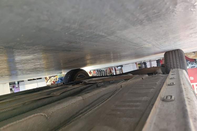 Used Roewe i5 2020 1.5L Automatic 4G Connect Luxury Flagship Edition Right Side Sill