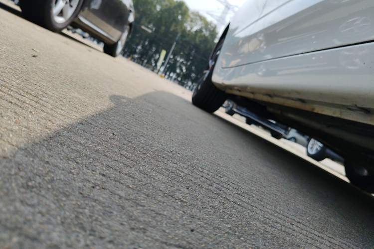 Used Roewe i5 2020 1.5L Automatic 4G Connect Luxury Flagship Edition Right Side Sill