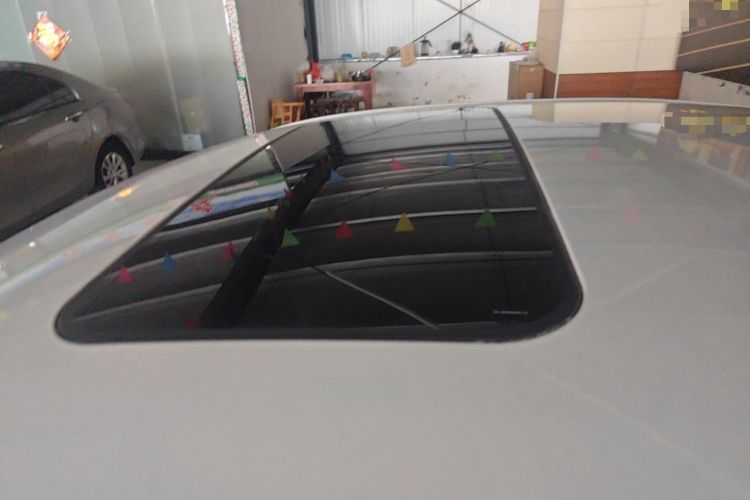 Used Roewe i5 2020 1.5L Automatic 4G Connect Luxury Flagship Edition Roof