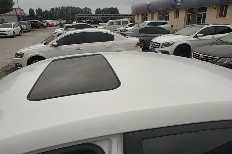 Used Roewe i5 2020 1.5L Automatic 4G Connected Linghao Edition Roof