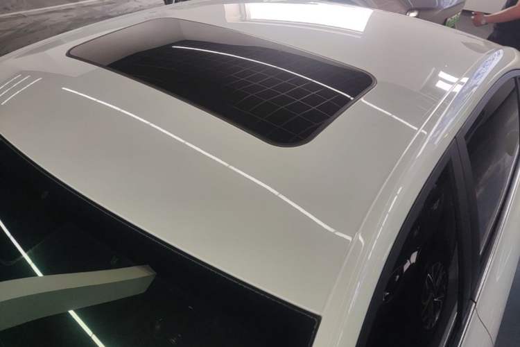 Used Roewe i5 2020 1.5L Automatic 4G Connect Luxury Flagship Edition Roof