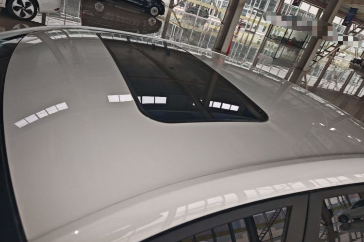 Used Roewe i5 2020 1.5L Automatic 4G Connect Luxury Flagship Edition Roof