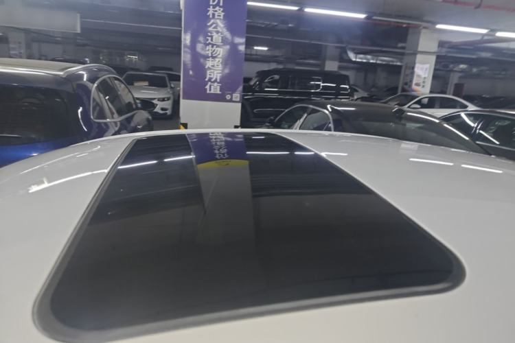 Used Roewe i5 2020 1.5L Automatic 4G Connected Linghao Edition Roof