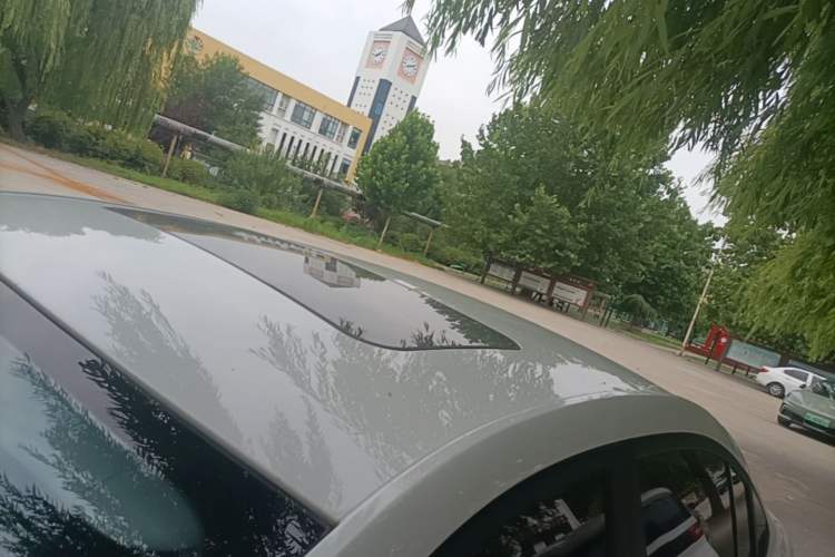 Used Roewe i5 2020 1.5L Automatic 4G Connected Linghao Edition Roof