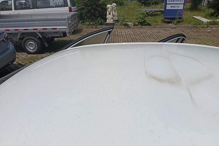Used Roewe i5 2020 1.5L Manual 4G Connect Luxury Edition Roof