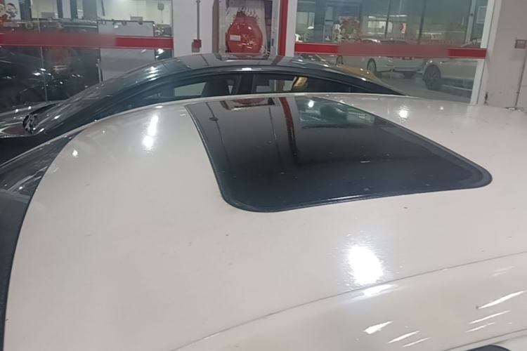 Used Roewe i5 2020 1.5L Automatic 4G Connect Luxury Flagship Edition Roof