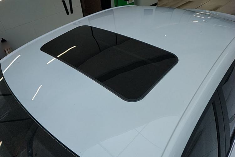 Used Roewe i5 2020 1.5L Automatic 4G Connect Luxury Flagship Edition Roof