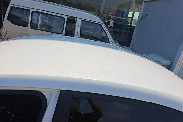 Used Roewe i5 2020 1.5L Manual 4G Connect Luxury Edition Roof