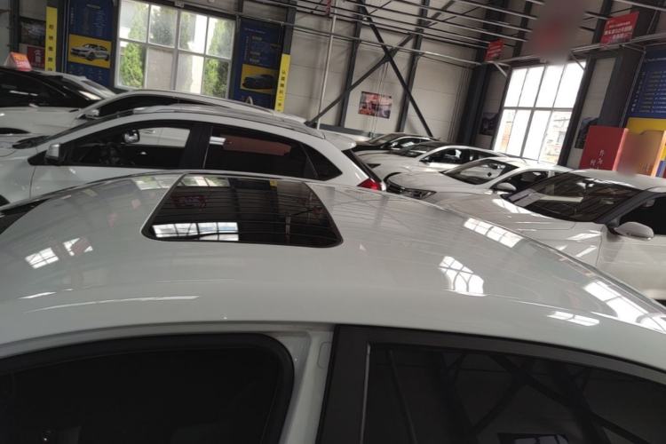Used Roewe i5 2020 1.5L Manual 4G Connect Leehao Flagship Edition Roof
