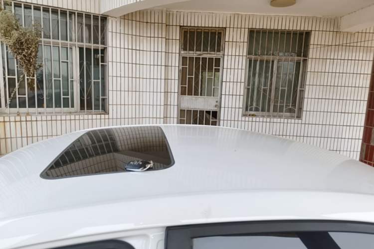 Used Roewe i5 2020 1.5L Manual 4G Connect Leehao Flagship Edition Roof
