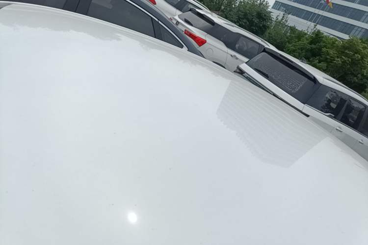 Used Roewe i5 2020 1.5L Manual 4G Connect Luxury Edition Roof