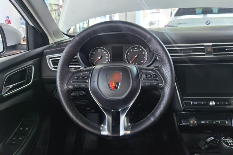 Used Roewe i5 2020 1.5L Manual 4G Connect Leehao Flagship Edition Steering Wheel