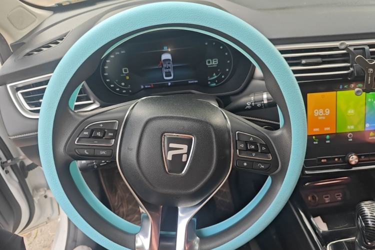 Used Roewe i5 2020 1.5L Automatic 4G Connect Luxury Flagship Edition Steering Wheel