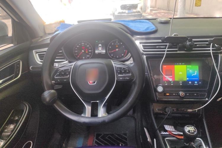 Used Roewe i5 2020 1.5L Manual 4G Connect Luxury Edition Steering Wheel