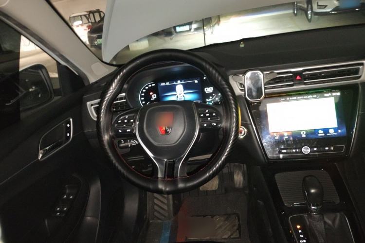 Used Roewe i5 2020 1.5L Automatic 4G Connect Luxury Flagship Edition Steering Wheel